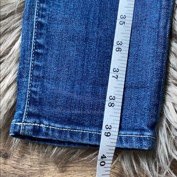 Vince Jeans Light Wash Dylan Skinny - Picture 5 of 10